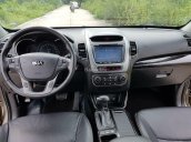 Cần bán Kia Sorento sản xuất 2014, màu ghi vàng