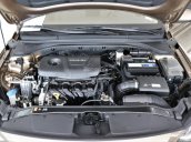 Bán ô tô Hyundai Elantra 1.6MT sản xuất 2017, màu nâu, giá hấp dẫn