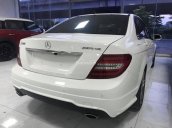 Bán Mercedes C300 AMG đời 2011, màu trắng xe cực đẹp cực giữ gìn