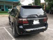 Cần bán xe Toyota Fortuner V đời 2010, màu đen