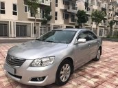 Lên đời xe nên cần bán xe Camry 2008 AT màu bạc bản full đẹp