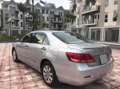 Lên đời xe nên cần bán xe Camry 2008 AT màu bạc bản full đẹp