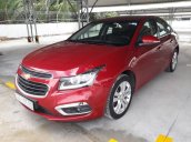 Cần bán xe Chevrolet Cruze LTZ sản xuất 2017, màu đỏ, đi 2 vạn