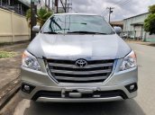 Cần bán xe Toyota Innova 2.0G đời 2015, màu bạc