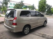 Bán xe Toyota Innova 2015 vàng cát, số sàn xe đẹp nguyên zin