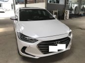 Cần bán xe Hyundai Elantra 2.0AT, sản xuất 2017, bản cao cấp nhất, BSTP, màu trắng