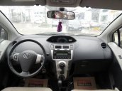 Bán xe Toyota Yaris 1.3 2009, màu trắng, nhập khẩu nguyên chiếc như mới, 395tr