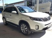 Bán Kia New Sorento GATH 2.4AT màu trắng, máy xăng, số tự động, sản xuất 2015, biển Sài Gòn 1 chủ