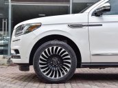 Bán Lincoln Navigator L Black Label màu trắng, nội thất nâu đỏ, xe sản xuất 2018, nhập khẩu nguyên chiếc mới 100%