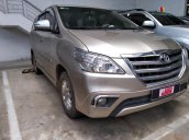 Bán xe Toyota Innova V, tự động, màu nâu vàng 2014