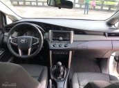 Cần bán Toyota Innova 2.0E sx 2018, màu trắng, chạy lướt 3.900 km - Call 0939.821.080