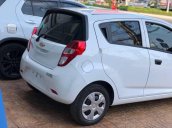 Bán Chevrolet Spark năm sản xuất 2018, màu trắng, giá chỉ 359 triệu