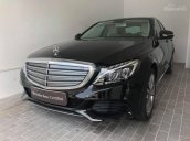 Bán xe Mercedes C250 2017, màu đen như mới, giá cực rẻ, bảo hành chính hãng