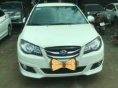 Cần bán xe Hyundai Avante 1.6 2012, màu trắng, giá 348tr