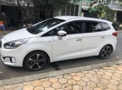 Cần bán lại xe Kia Rondo sản xuất 2016, màu trắng xe gia đình 