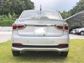 Cần bán lại xe Hyundai Grand i10 1.2 AT đời 2017, màu bạc xe gia đình 