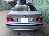 Bán BMW 525i màu bạc, sản xuất 2003, số tự động, ghế da zin, xe đẹp, nội thất ok