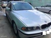 Bán BMW 525i màu bạc, sản xuất 2003, số tự động, ghế da zin, xe đẹp, nội thất ok