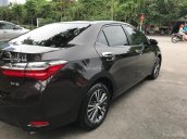 Em bán Toyota Corolla Altis 2.0V New 2018 sx 2017 đăng kí 2018, xe tư nhân chính chủ, chạy chuẩn 4129 km