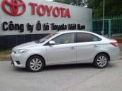 Bán xe Toyota E sản xuất 2015, màu bạc, giá tốt