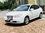 Bán Hyundai Elantra 2010, số AT màu trắng, nhập khẩu