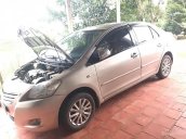 Bán Toyota Vios Limo đời 2010, màu bạc