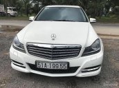 Cần bán xe Mercedes C250 đời 2011, màu trắng, giá tốt