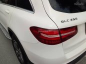 Cần bán xe Mercedes GLC 250 2017 màu trắng cực đẹp