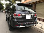 Gia đình cần bán Fortuner 2015, số sàn, máy đầu, màu nòng súng