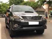 Gia đình cần bán Fortuner 2015, số sàn, máy đầu, màu nòng súng