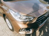 Bán Hyundai Accent năm 2018, màu nâu giá cạnh tranh