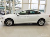 Bán Volkswagen Passat giá ưu đãi, trả trước chỉ 400tr - LH 090.364.3659 để biết chi tiết