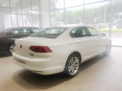 Bán Volkswagen Passat giá ưu đãi, trả trước chỉ 400tr - LH 090.364.3659 để biết chi tiết