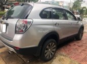 Cần bán Chevrolet Captiva đời 2009 số sàn, máy xăng, màu bạc zin đẹp