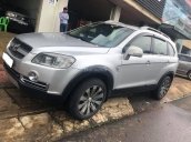 Cần bán Chevrolet Captiva đời 2009 số sàn, máy xăng, màu bạc zin đẹp