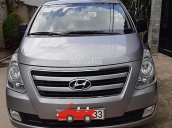 Bán Hyundai Starex đời 2017, máy dầu, 9 chỗ ngồi, xe nhập khẩu Hàn Quốc