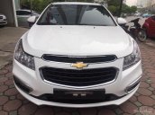 Cần bán xe Chevrolet Cruze 1.8 sản xuất năm 2015, màu trắng giá cực tốt. LH em ngay để nhận giá tốt 0123.567.9595