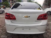 Cần bán xe Chevrolet Cruze 1.8 sản xuất năm 2015, màu trắng giá cực tốt. LH em ngay để nhận giá tốt 0123.567.9595