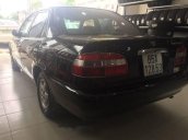 Cần bán gấp Toyota Corolla đời 2000, màu đen