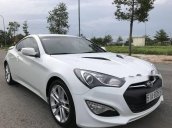 Cần bán gấp Hyundai Genesis năm sản xuất 2012, màu trắng số tự động