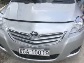 Cần bán xe Toyota Vios sản xuất năm 2011, màu bạc chính chủ