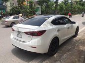 Cần bán lại xe Mazda 3 đời 2016, màu trắng như mới