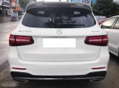 Cần bán xe Mercedes GLC 300 sản xuất năm 2017, màu trắng