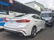 Bán ô tô Hyundai Elantra Sport sản xuất năm 2018, màu trắng