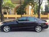 Bán xe Mercedes E300 AMG sản xuất 2011, màu đen 