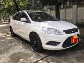 Bán Ford Focus 2010, màu trắng số tự động