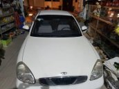 Cần bán xe Daewoo Nubira năm sản xuất 2002, màu trắng