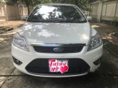 Bán Ford Focus 2010, màu trắng số tự động