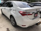 Cần bán gấp Toyota Corolla altis đời 2017, màu trắng số tự động