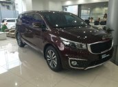 Bán xe Kia Sedona năm 2018, màu đỏ